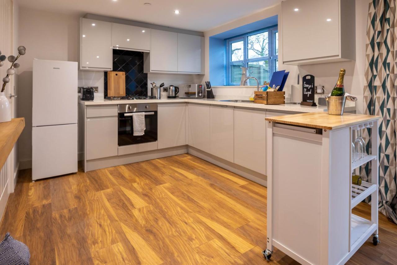Caer Fedwen Barns Clwyd Cottage Two Bed, Barn Conversion With Private Hot Tub Bodfari المظهر الخارجي الصورة